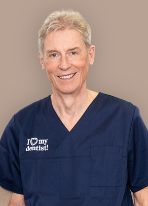 Der Zahnarzt Dr. Thomas Lang